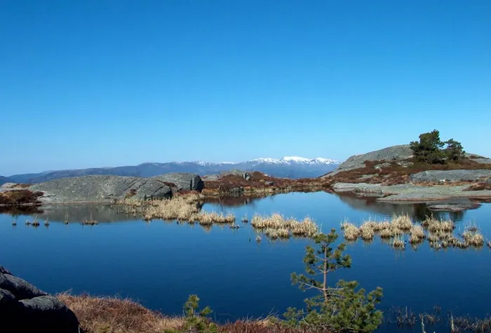 april03 utsikt fra bogafjell mot os
