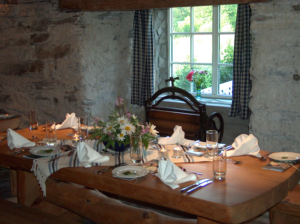 Dekkete%20bord%20i%201_etg3%20(2)